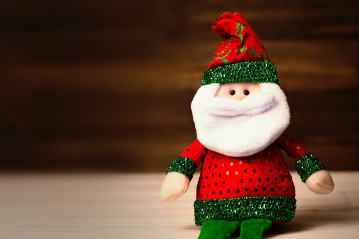 pequeños adornos para colgar al arbol o regalar, imagines navideñas para felicitar la navidad