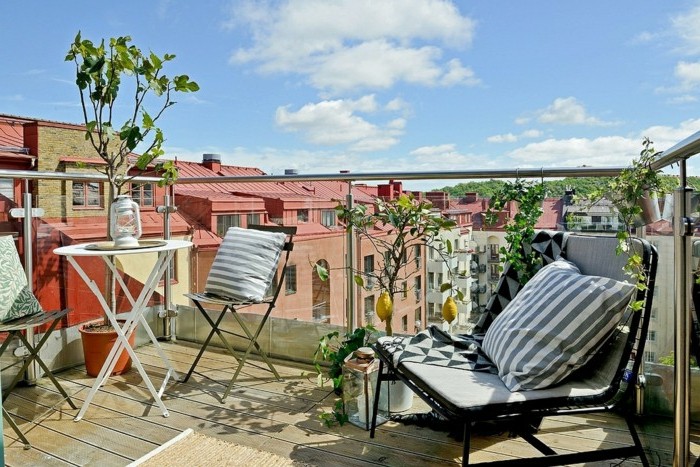 cómo aprovechar al máximo el espacio en un balcón, decoración terrazas pequeñas, terraza con bonita vista