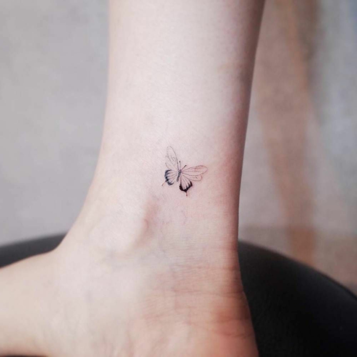 diseños de tatuajes minimalistas, tatuajes en la pierna pequeños, ideas de tatuajes con significado 