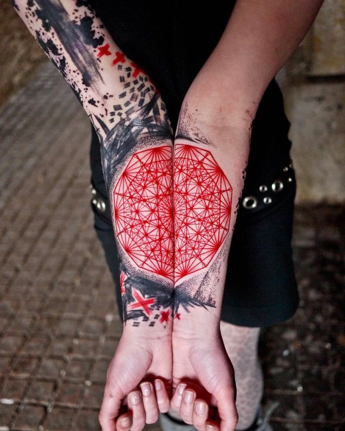 diseños de tatuajes en estilo Trash Polka, adorables propuestas de tatuajes lineales en negro y rojo 
