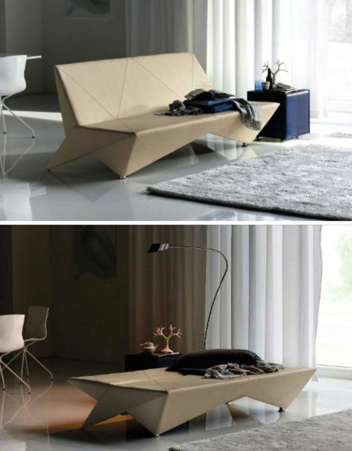 salón moderno en estilo minimalista con preciosa sofá hecha de cartón y decoración en colores terrestres 
