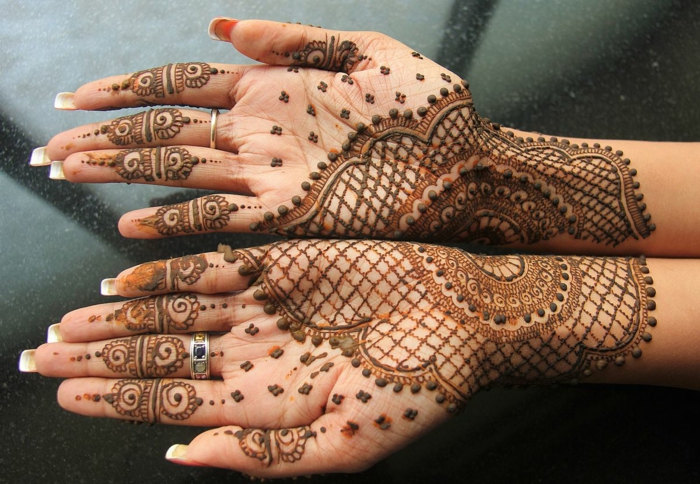 alucinantes propuestas en imagines de tatuajes henna, ideas sobre cómo puedes hacer un tattoo no permanente 