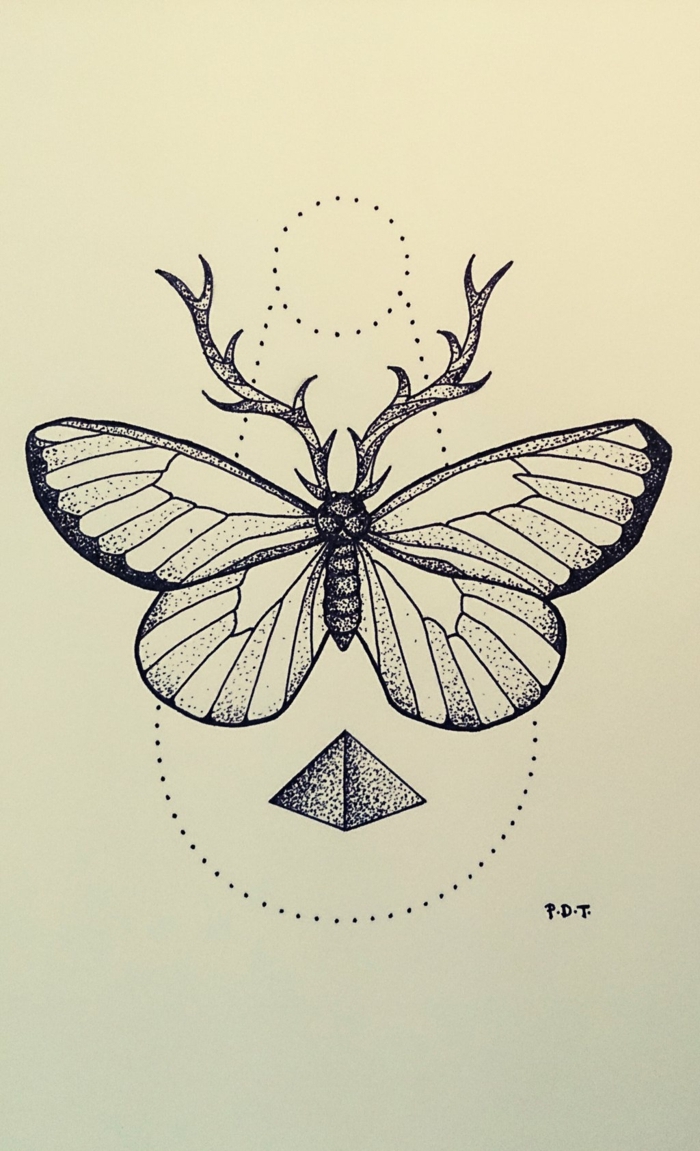 ideas de mariposa tattoo en dibujos, tatuaje geométrico con mariposa, ideas de tattoos con alto significado 