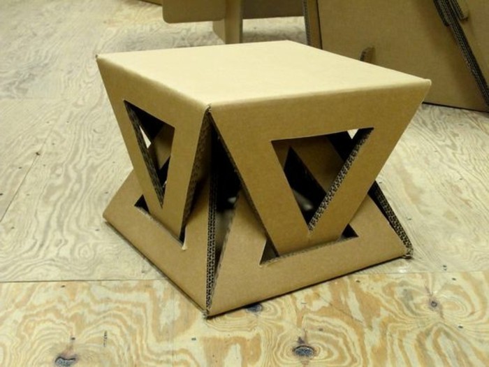 originales ideas de mesa de carton, mesa baja de cartón mesa, cómo decorar la casa con muebles DIY 
