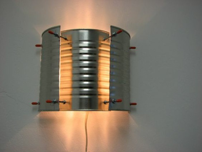 originales propuestas de proyectos de bricolaje con latas recicladas, lámpara DIY hecha a mano 