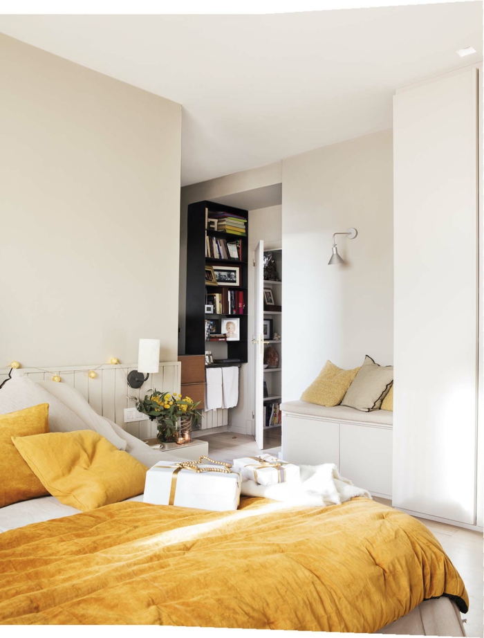 ideas de muebles dormitorio modernos, habitación decorada en beige, cama doble en color amarillo 