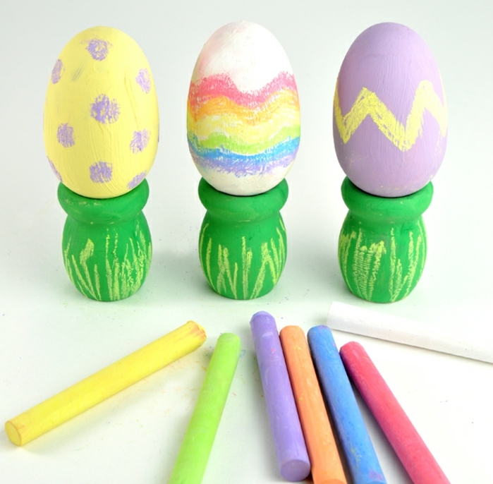 decorar huevos de pascua con lapices de colores, técnicas originales de manualidades para pascua