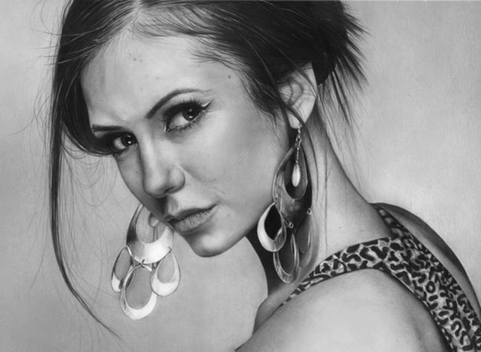 precioso retrato de la actriz búlgara Nina Dobrev, dibujos retratos estilo realista hechos con lapiz 