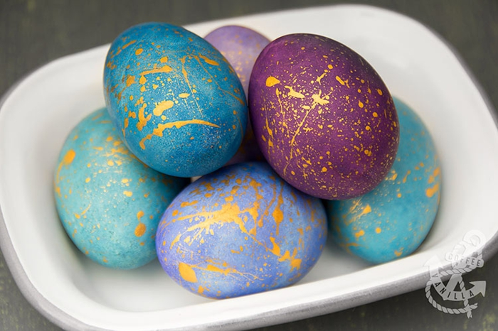 manualidades para pascua bonitas, diferentes tñecnicas para decorar y pintar huevos de Pascua 