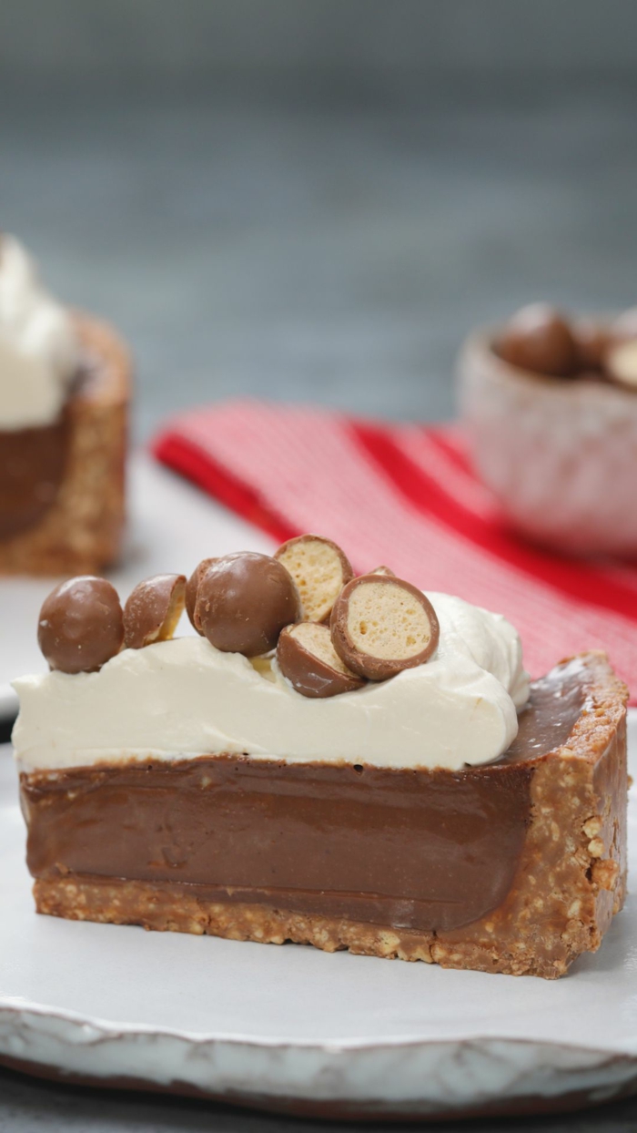 las mejores propuestas sobre como hacer tarta de tres chocolates, tarta de chocolate y nata
