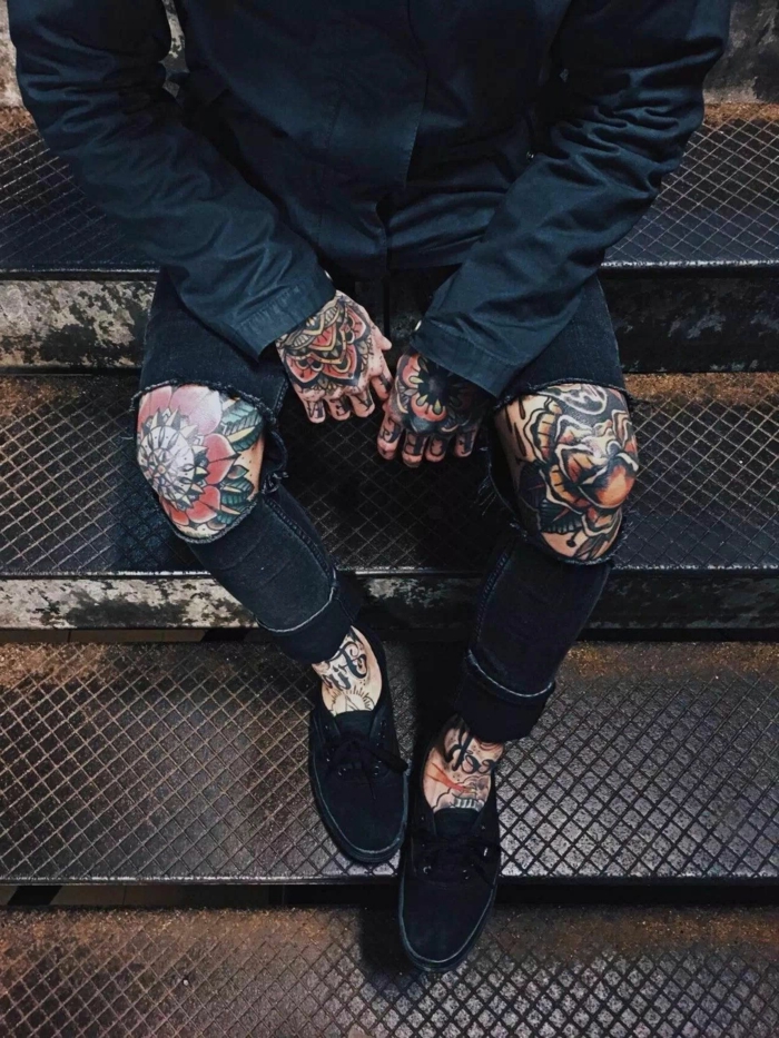tatuajes tumblr en las manos y las piernas, tatuaje cuerpo entero hombre, diseños de tatuajes únicos 