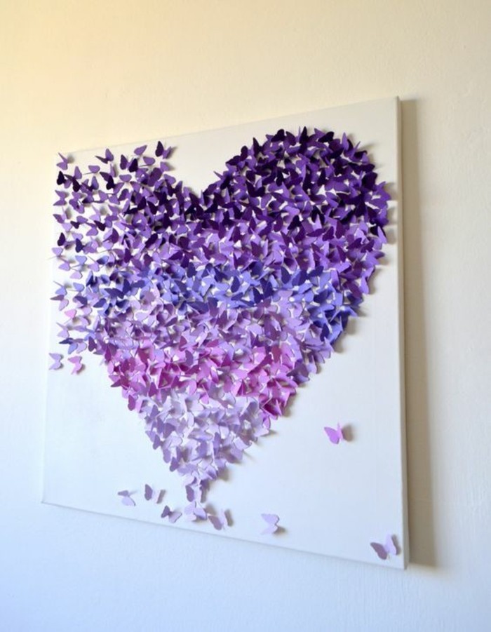 maravillosas ideas de decoracion pared dormitorio, panel decorativo con mariposas de papel en color lila 