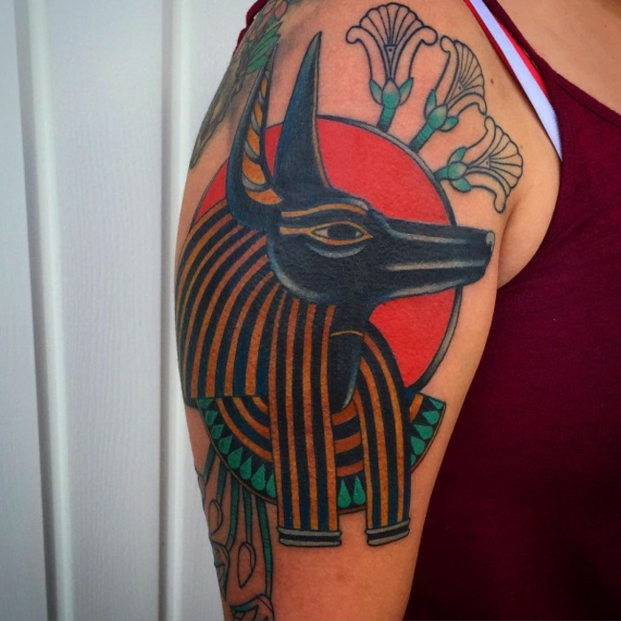 tatuajes egipcios con un significado especial en colores, las mejores propuestas de tattoos egipcios para hombres y mujeres 