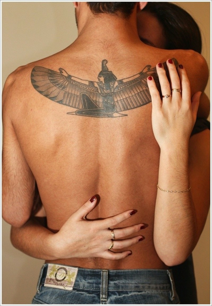 tatuajes de faraonas y faraones, diseños de tatuajes en la espalda, tattoos egipcios en la espalda, diseños originales 