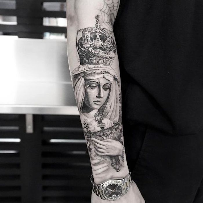 ideas de tatuajes religiosos, tatuaje en el antebrazo realista, fotos de tatuajes brazo entero, diseños de tatuajes inusuales