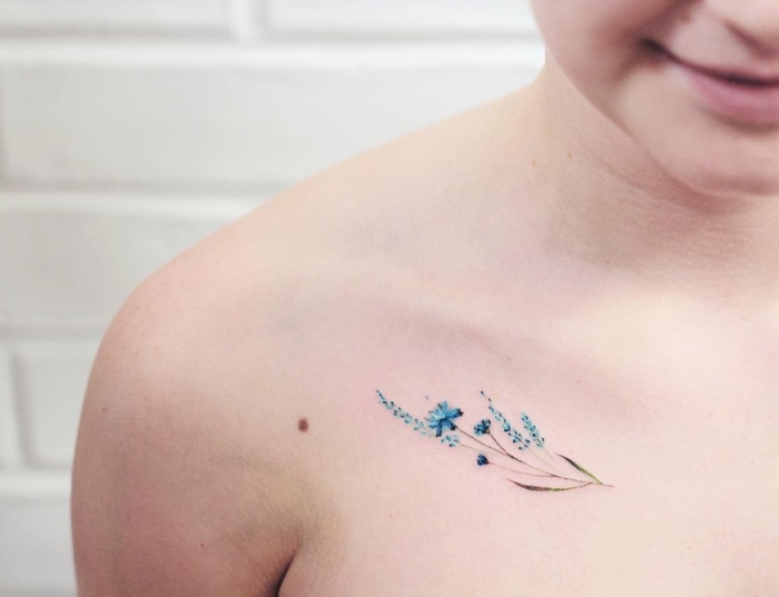 tatuajes chicos con flores para mujeres, diseños de tatuajes bonitos que inspiran, significado de los tatuajes con flores 