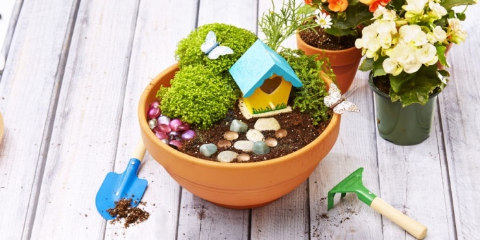 pequeño jardín DIY hecho a mano, ideas de manualidades faciles para hacer en casa, manualidades creativas niños y adolescentes 
