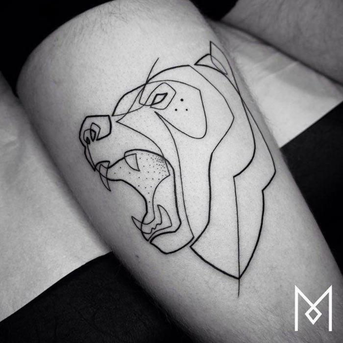 tattoos lineales originales, tatuaje león con una sola línea contínua, tatuajes brazo hombre originales fotos de tatoos 