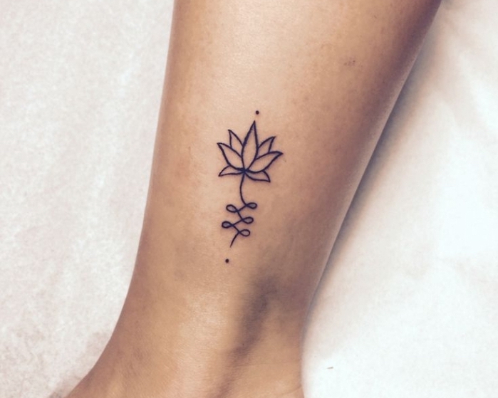 tatuaje en la pantorrilla pequeño, tatuajes de mujer tatuajes elegantes, tattuajes minimalistas en la pierna, bonitos diseños de tattoos 