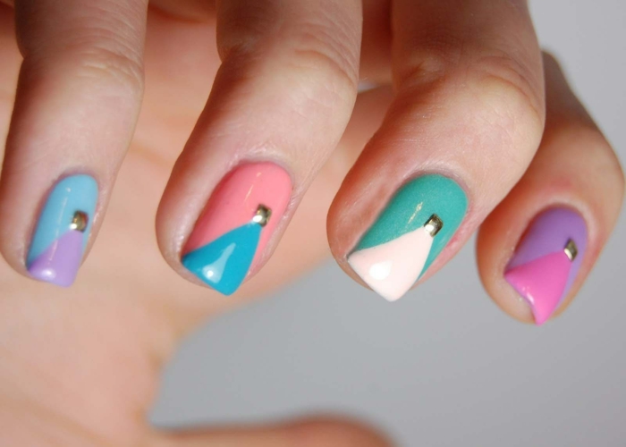 decorados de uñas bonitos, uñas en diferentes colores con detalles geométricos para el verano, uñas de gel decoradas