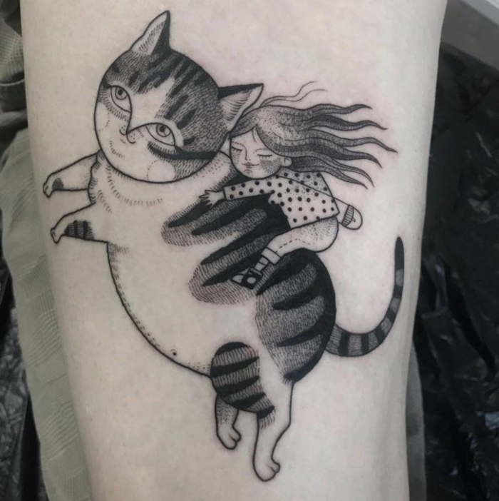 los mejores tatuajes con gatos, precioso diseño tatuaje gato niña, tatuajes en la pierna con gatos, más de 100 ideas de tattoos 