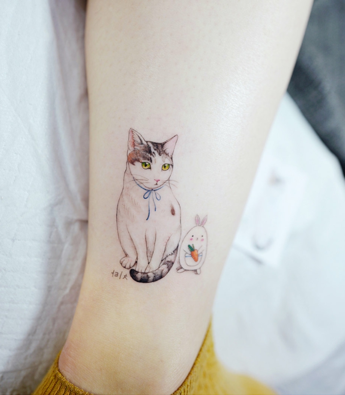cuáles son los mejores diseños de tatuajes de gatos que existen en la red, ideas sobre tatuajes realistas con gatos 