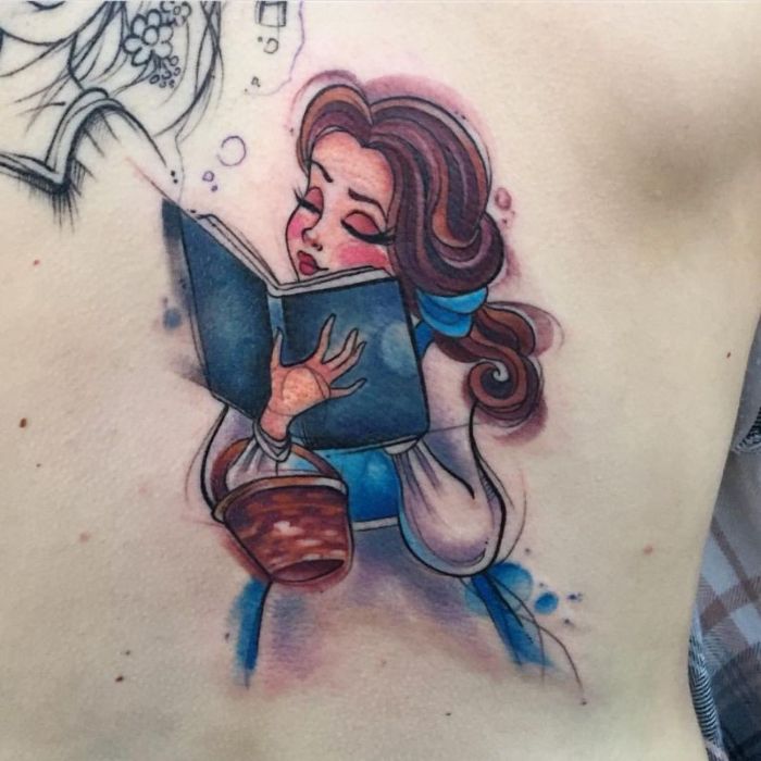 tatuajes originales con personajes de Disney, adorables ideas de tattoos Disney en colores, tatuaje de la Bella y la Bestia 