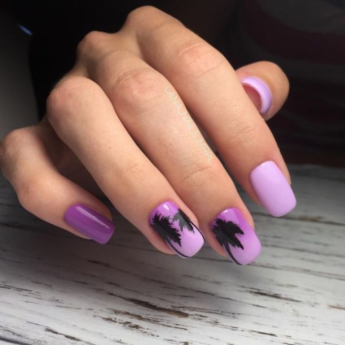 diseños de uñas para el verano, cuales son los colores y formas en tendencia, uñas largas de forma cuadrada pintadas en color lila