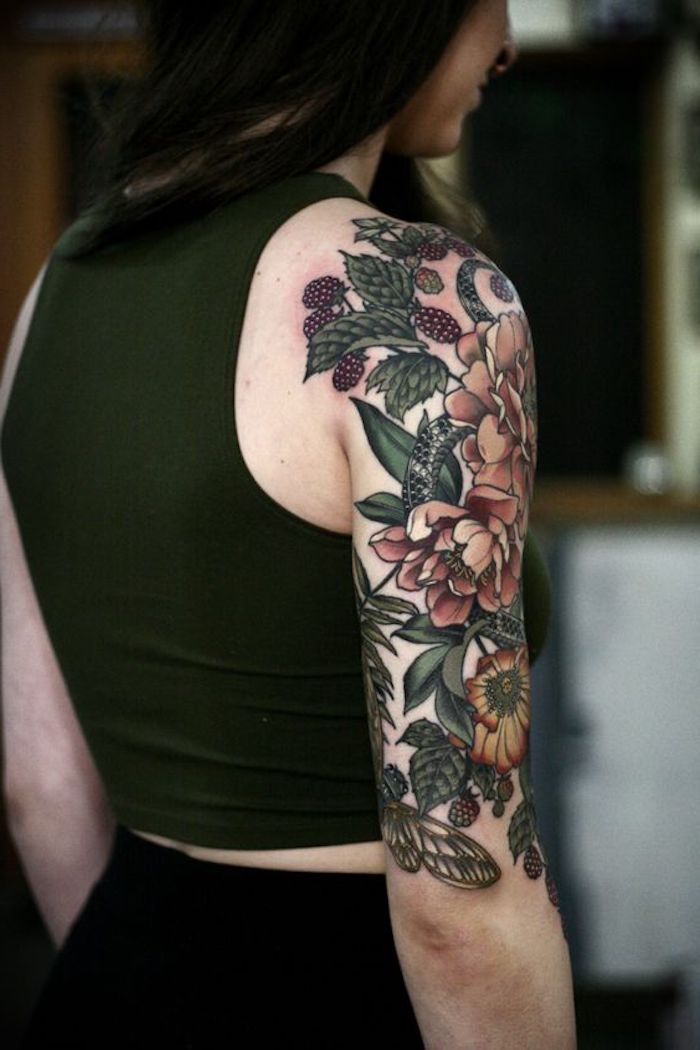 diseños de tatuajes pequeños para mujeres originales y bonitos, tatuajes flores y motivos florales, diseños de tattoos en fotos 