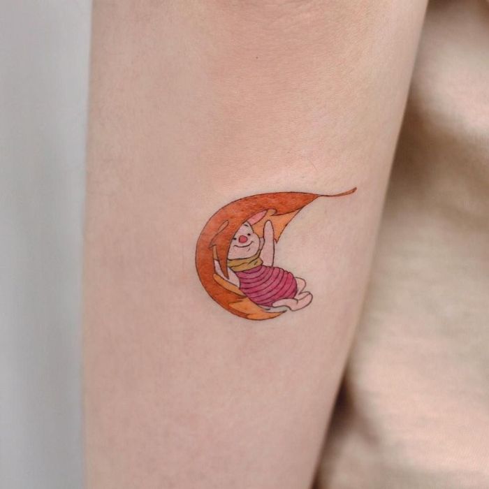 tatuajes de animales y personajes Disney, pequeño tatuaje en el antebrazo, diseños de tattoos que enamoran, ideas de tattoos 