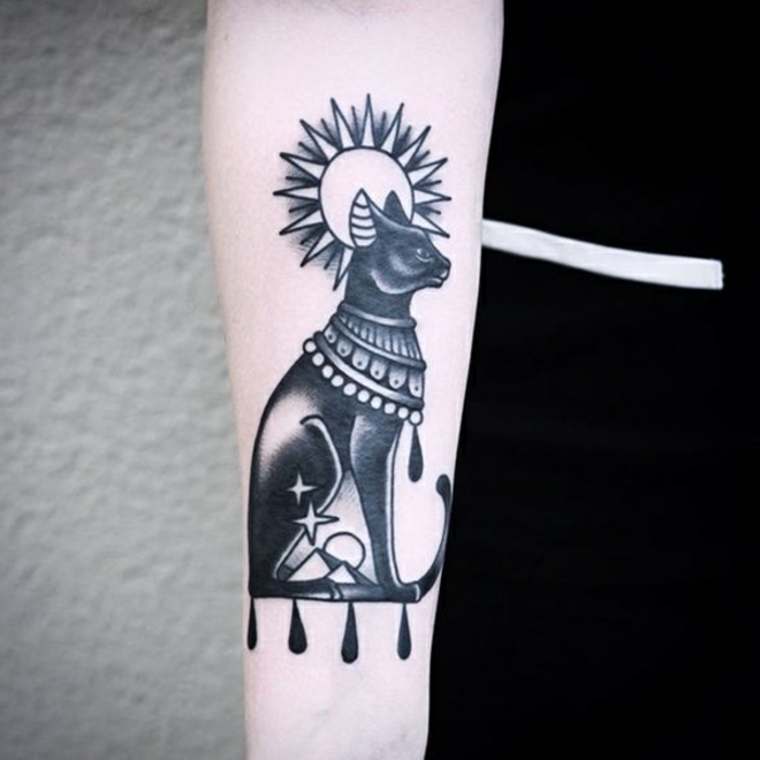simbologia y diseños de tatuajes egipcios, los mejores modelos de tatuajes antebrazo, alucinantes ideas de diseños 