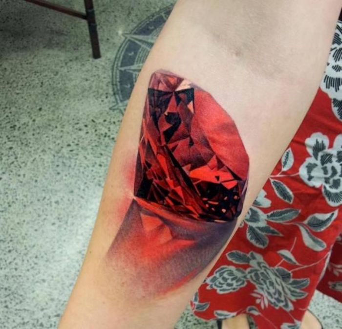 tatuaje diamante en colores, diseños de tatuajes acuarela, cómo escoger un diseño para tatuaje mujer, galería de imagenes