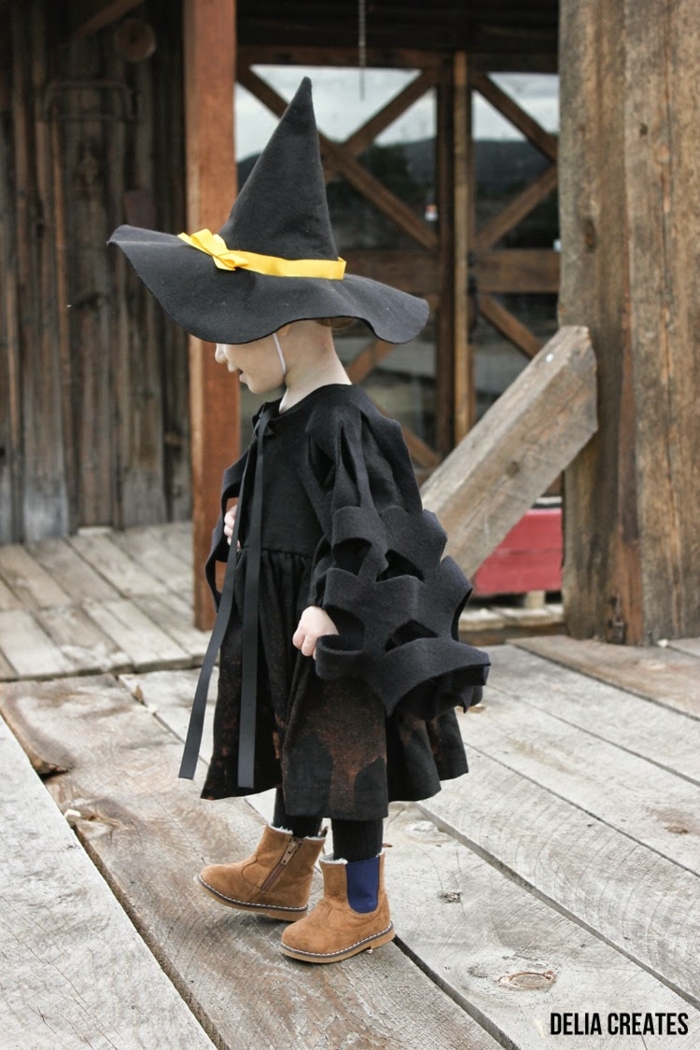 ideas de disfraces para niños pequeños, disfraz murciélago hecho de fieltro, fotos de disfraces Halloween para pequeños y adultos, Halloween ideas niños