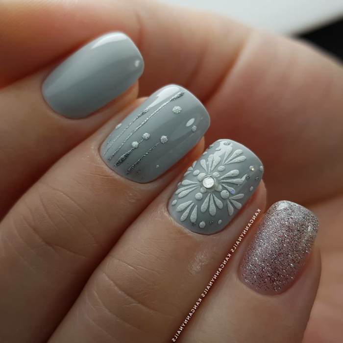 colores para uñas, top tendencias en decoración de uñas otoño invierno 2019 2020, uñas largas de forma cuadrada pintadas en gris 