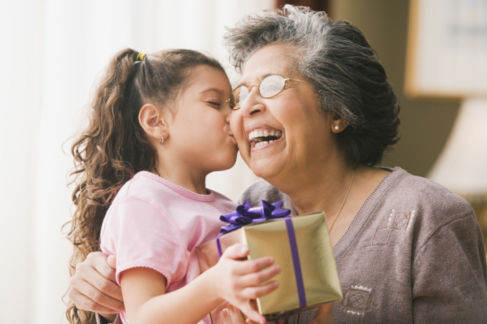 regalos originales para mujeres, fotos de originales DIY, ideas de regalos caseros para toda la familia, abuela y nieta