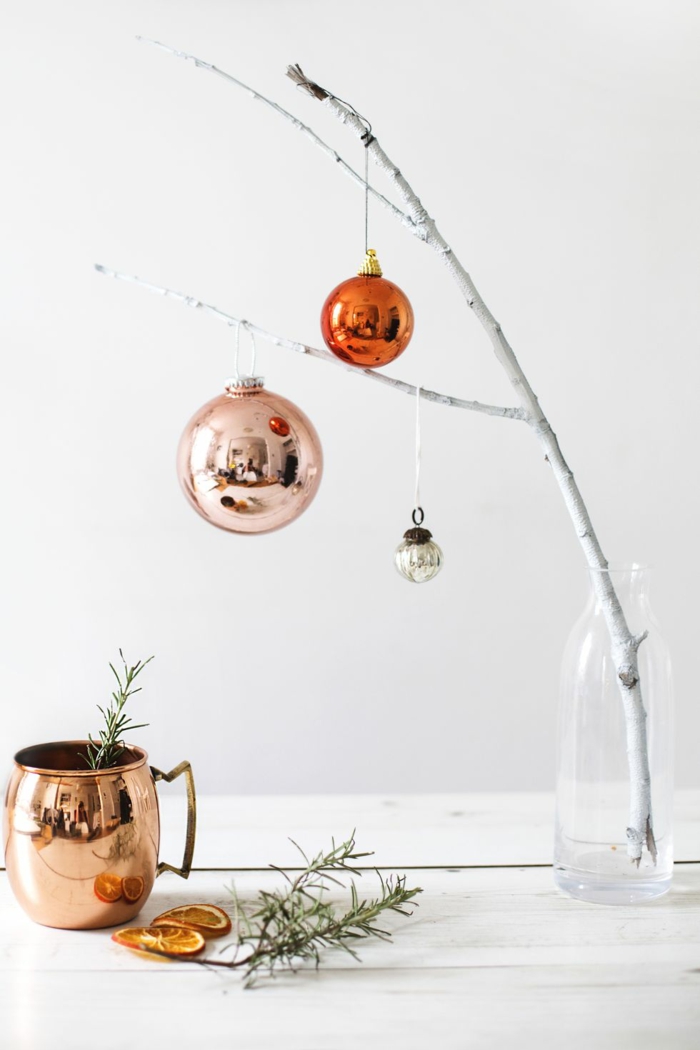 las mejores ideas de decoración navideña en estilo minimalista, como hacer un arbol de navidad sin comprar un arbol natural o artificial 