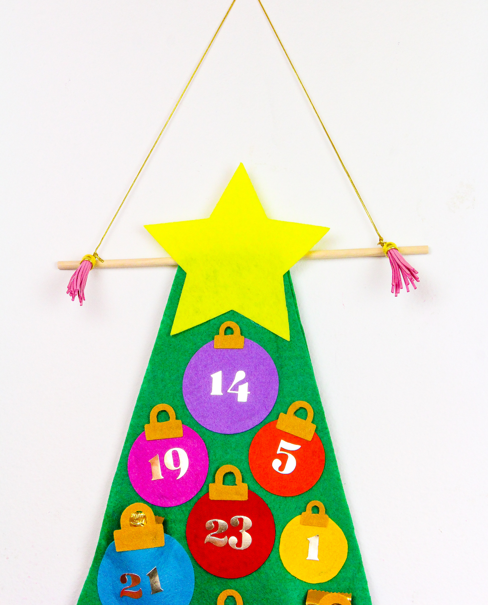 calendario de adviento chocolate y golosinas, preciosas ideas sobre como decorar la casa en navidad, manualidades pequeños y adultos 