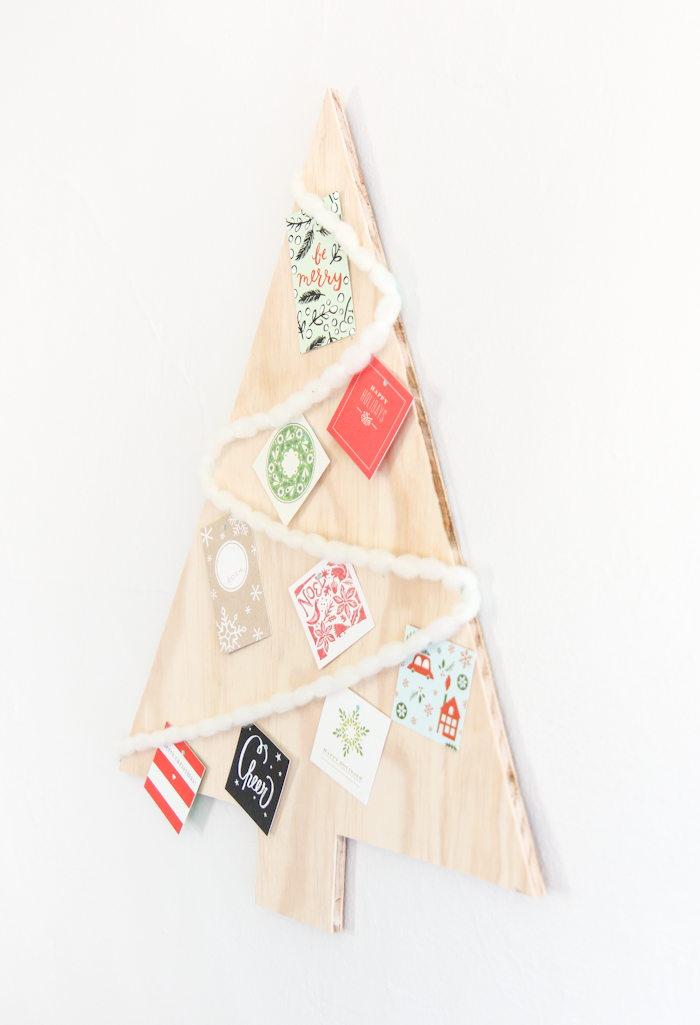 preciosa decoración para navidad, como hacer un árbol de navidad de madera, fotos de decoración casera DIY paso a paso 