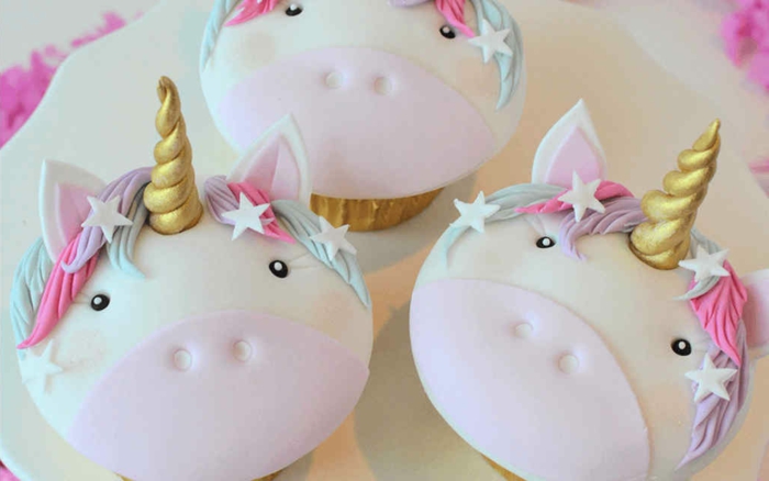ideas sobre como hacer una tarta en fotos, magdalenas unicornio y otros pasteles decorados para fiestas infantiles 