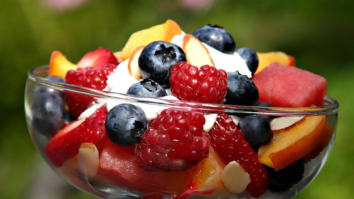 postres con frutas y nata, postres faciles y rapidos, postres saludables, como hacer un postre saludable y ligero 