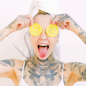 ¿Falta de sueño? Trucos y consejos para cuidar tus ojeras, desde productos hasta su aplicación