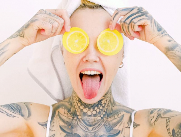 ¿Falta de sueño? Trucos y consejos para cuidar tus ojeras, desde productos hasta su aplicación